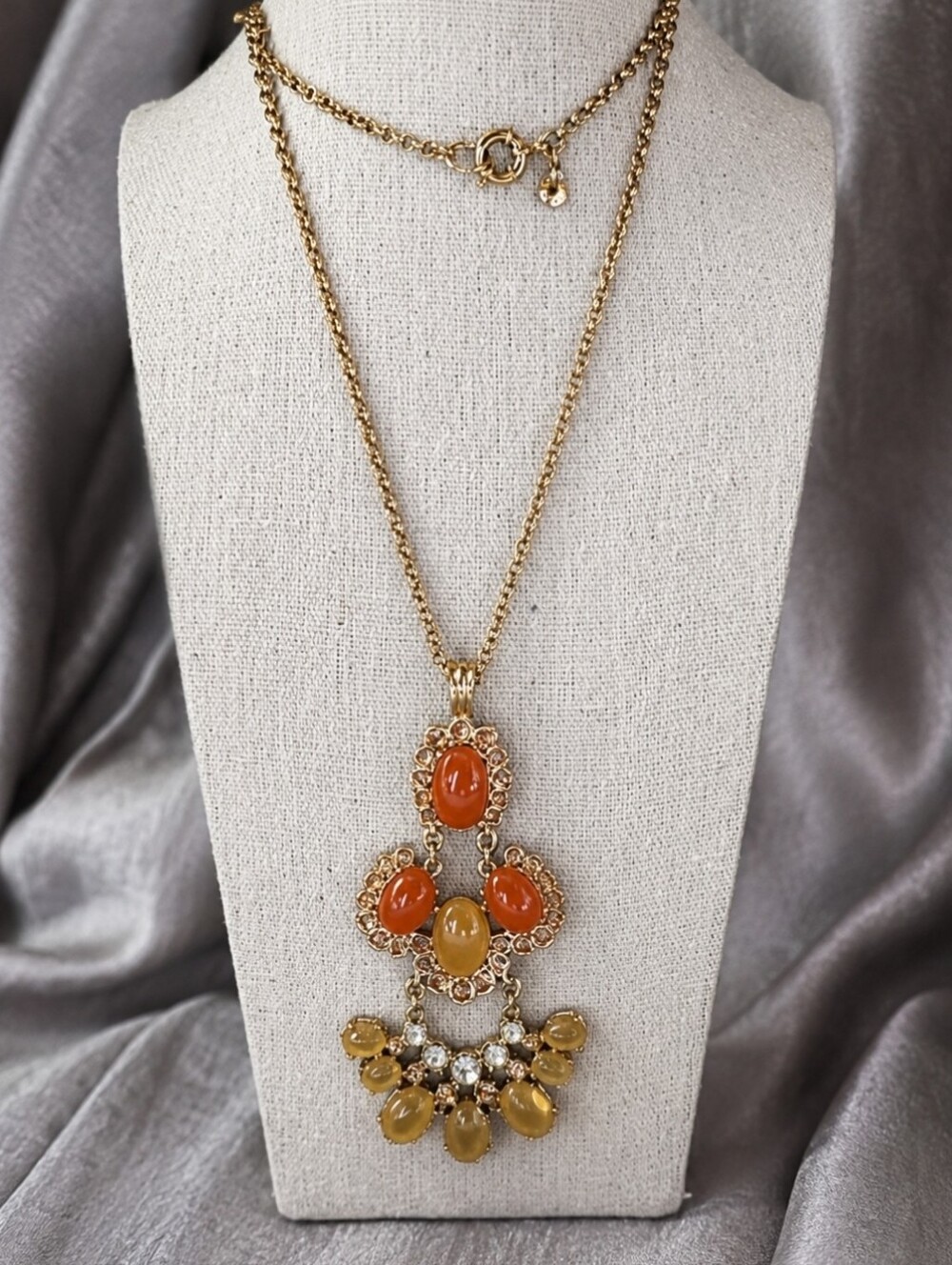J. Crew Shiny Gold Tone Cabachon Peach and Honey Crystal Statement Necklace EUC